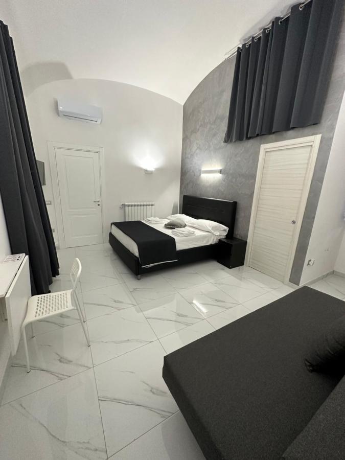 La Casetta - Rooms San Giorgio a Cremano Bagian luar foto