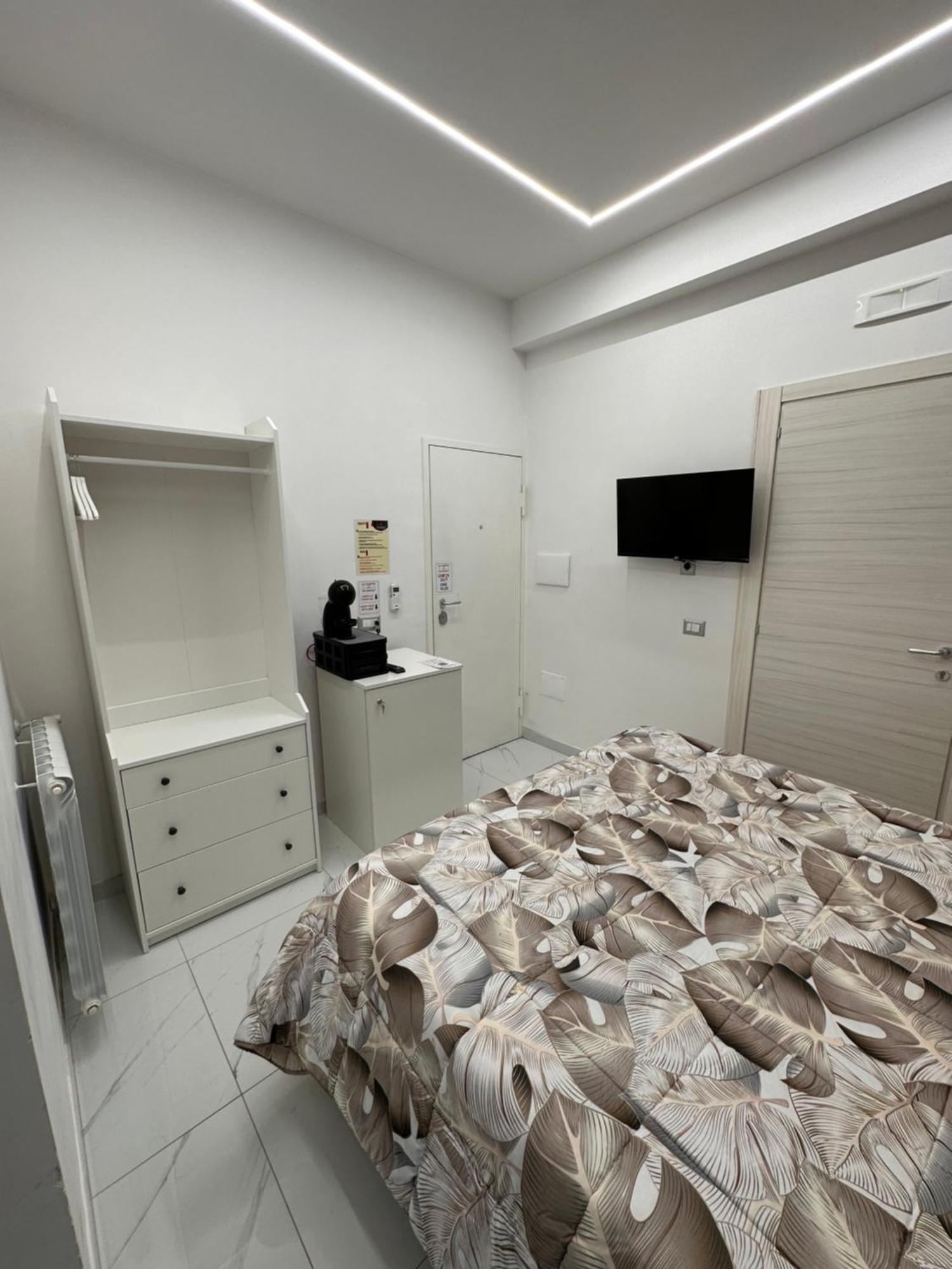 La Casetta - Rooms San Giorgio a Cremano Bagian luar foto